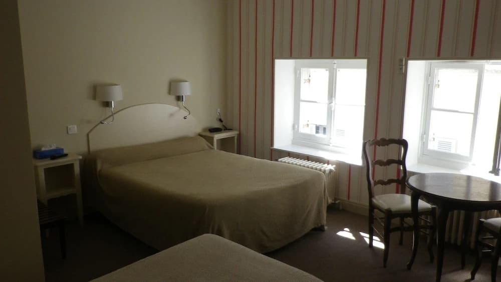 Hotel Saint Jean - Photo 4