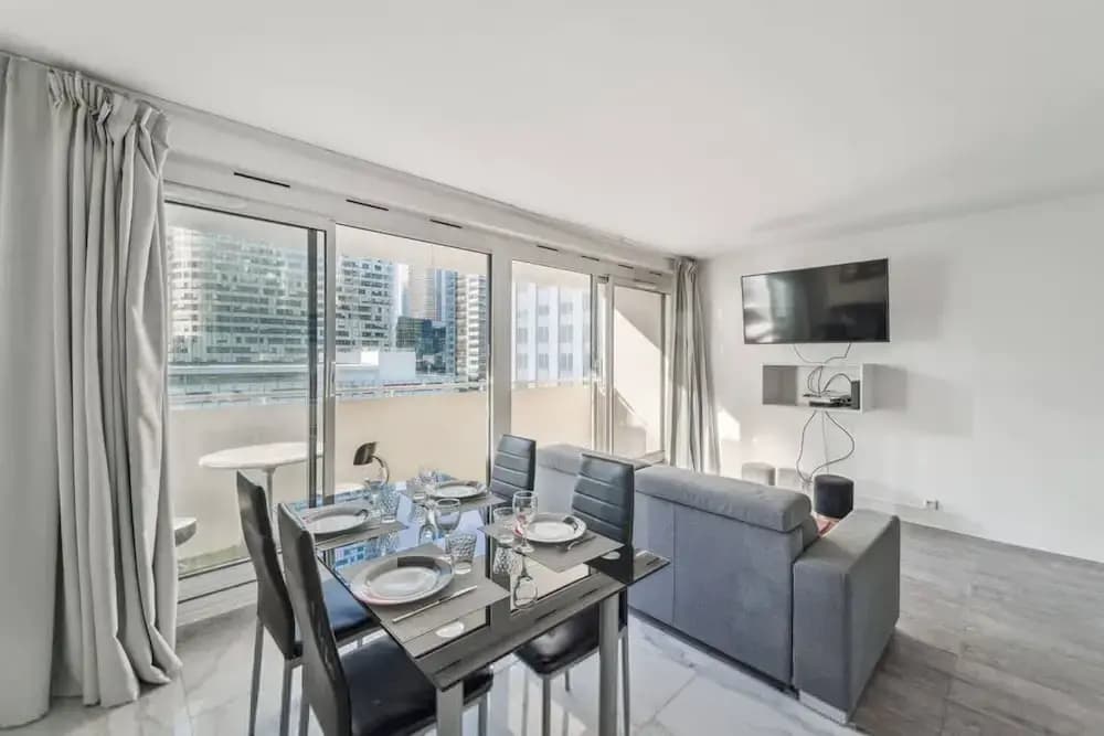 Spacious Studio Balcony -La D Fense-bail Mobilit - Photo 4