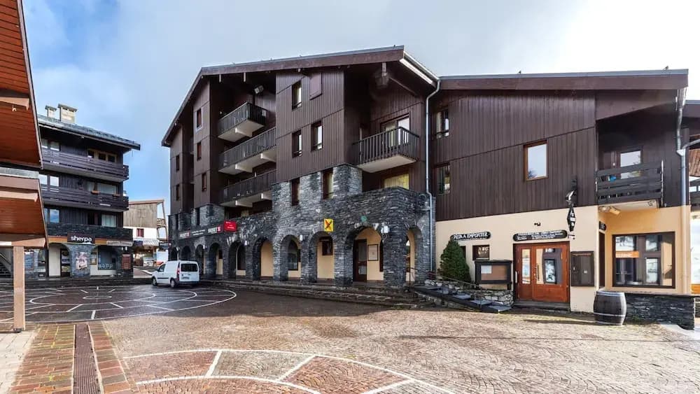 Apartment in Doucy Near Ski Slopes - Photo 1