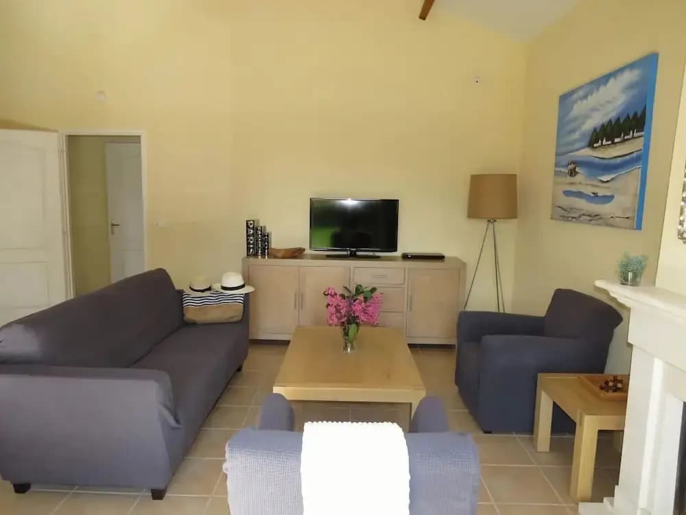 Villa in Les Forges With Golf & Pool Access - Miniature 7