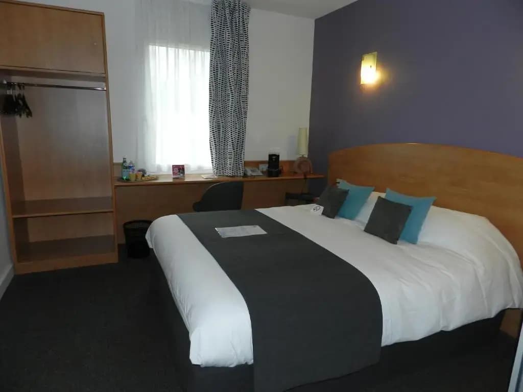 Brit Hotel Bressuire (formerly Plume Hotel) - Photo 4