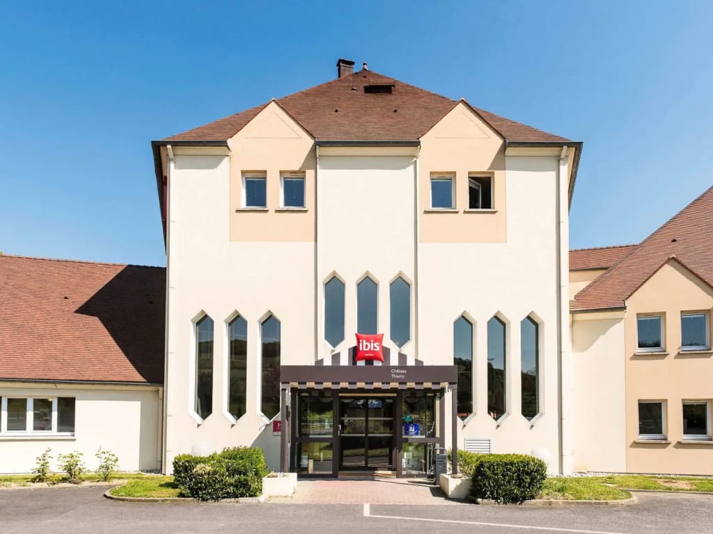 ibis Chateau Thierry - Photo 1