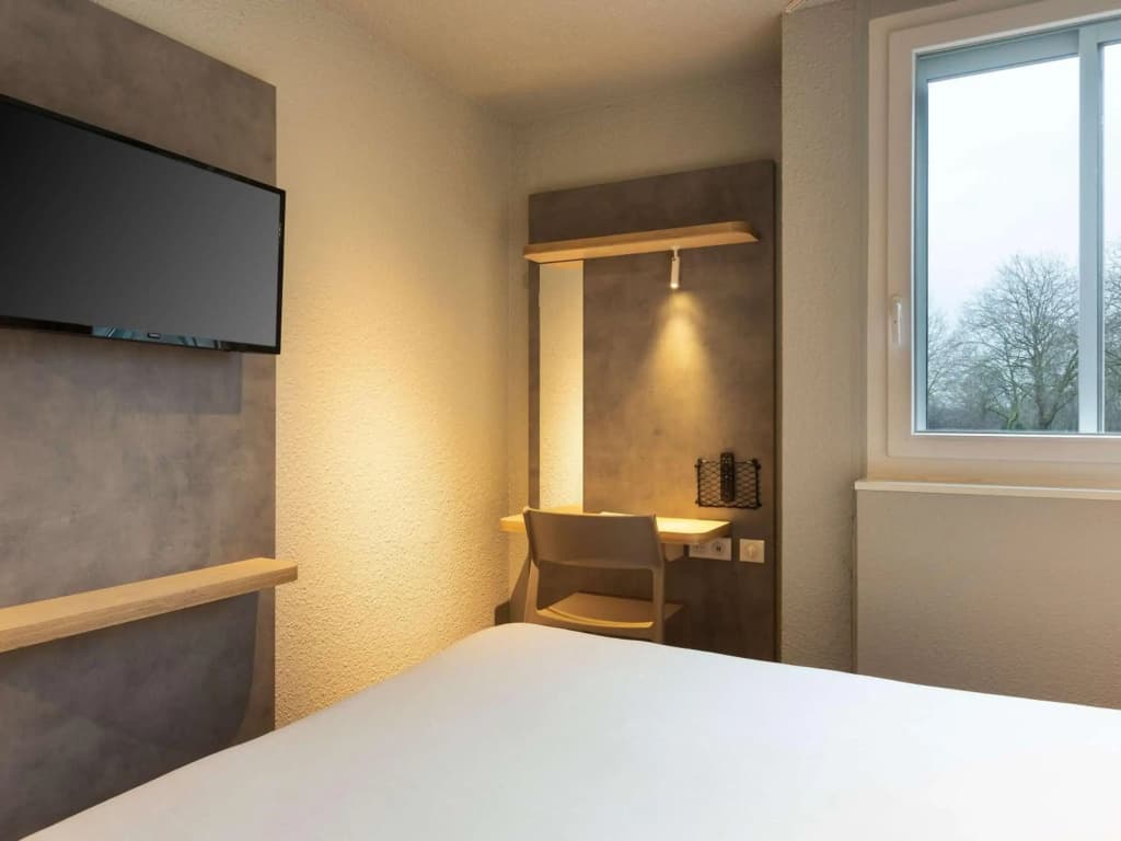 ibis Budget Antony Massy (renovated 2024) - Photo 4