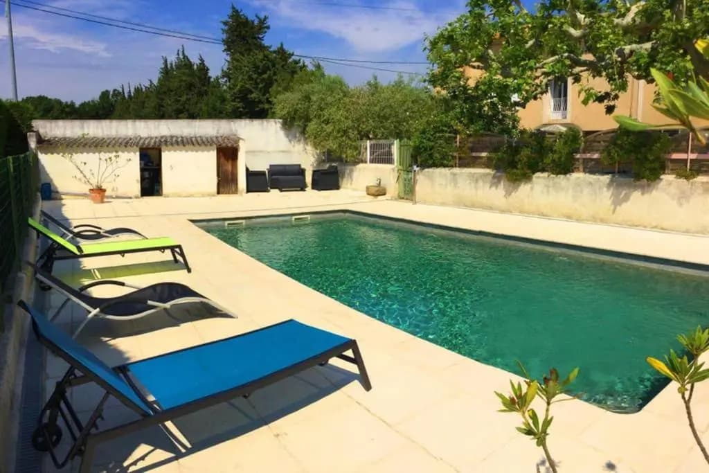 Partie d'une ferme provençale avec piscine privée, située proche d'Avignon, à Bédarrides, 6 prs, LS6-342-FRAGOUN - Miniatu...