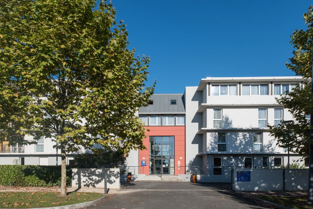 Comfort Suites Pau Idron - Photo 1