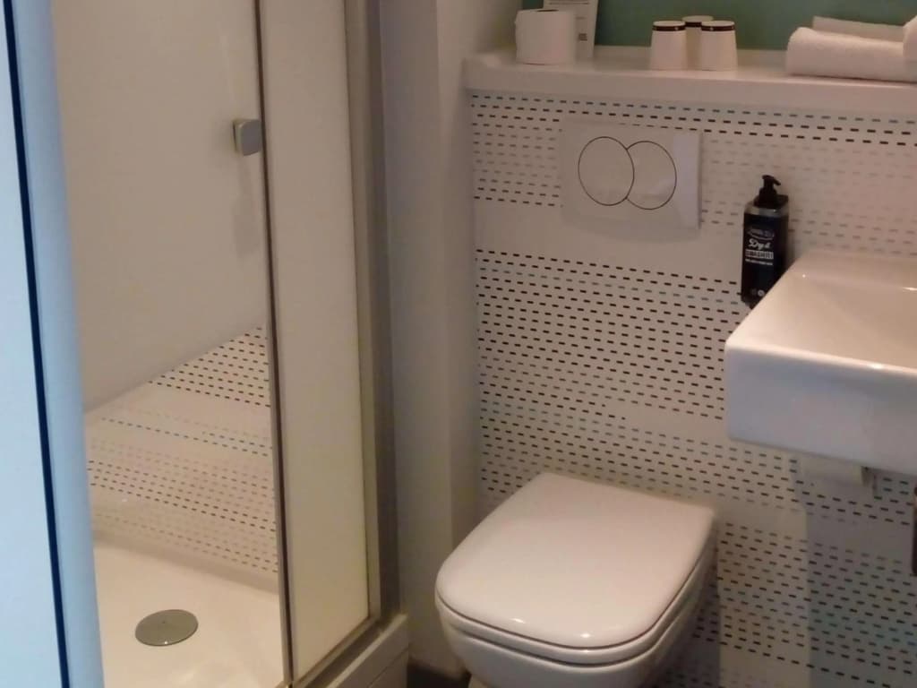 Ibis Budget Saint Genis Pouilly Geneva - Miniature 7