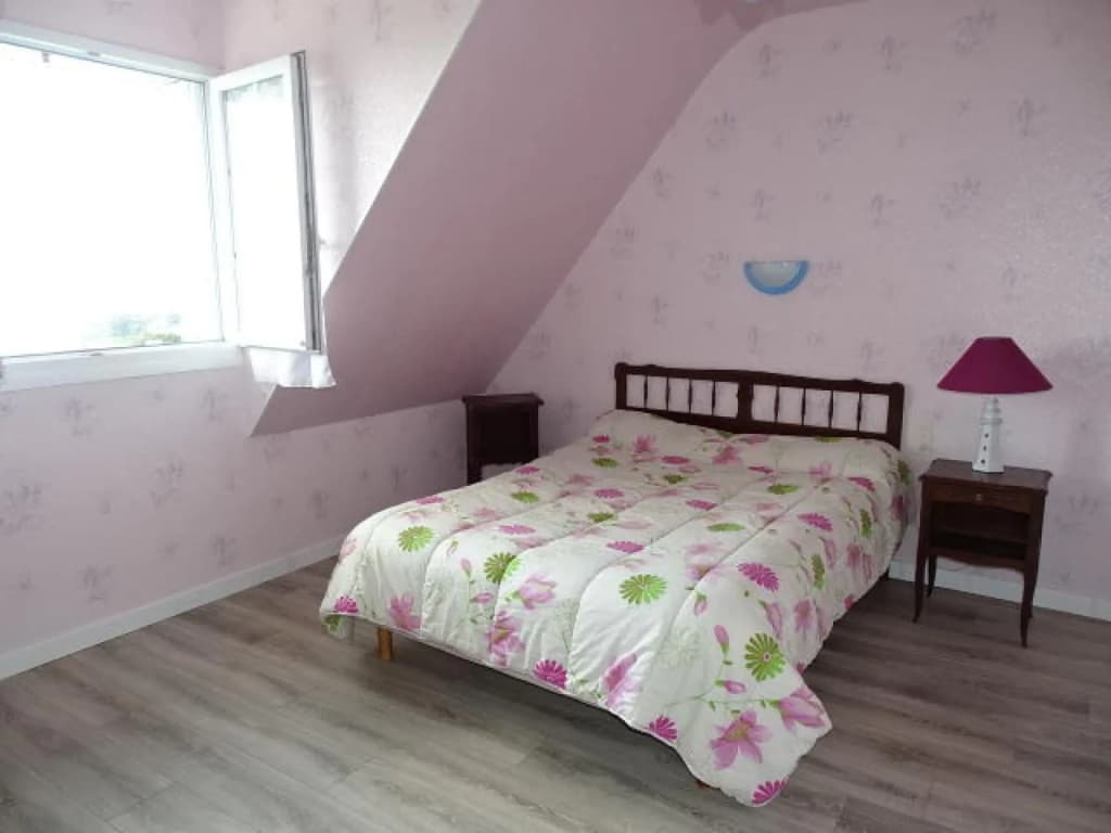 Holiday Home in Plouhinec With Sea Views - Photo 3