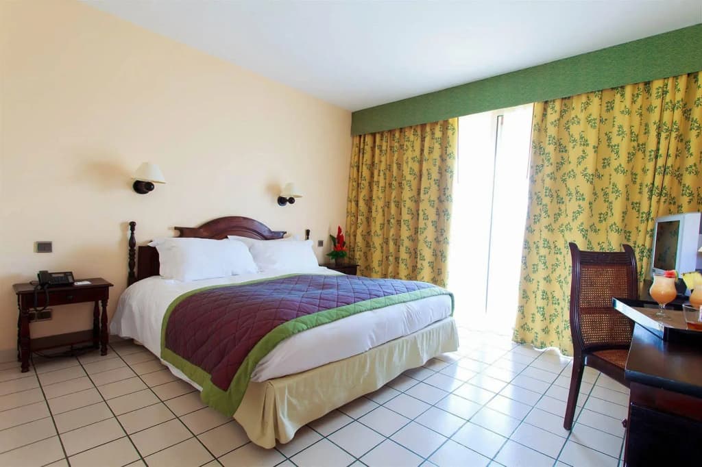 Hotel Bakoua Les Trois Ilets - Photo 4