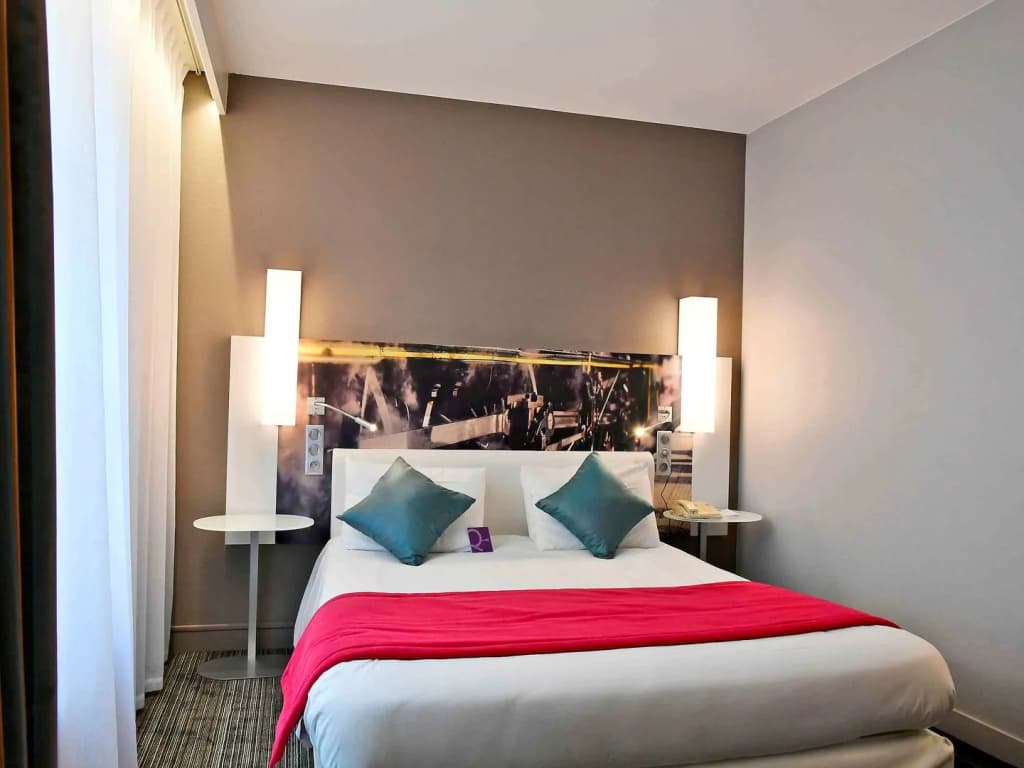 East Side Hotel Paris Gare de l’Est, a member of Radisson Individuals - Photo 2