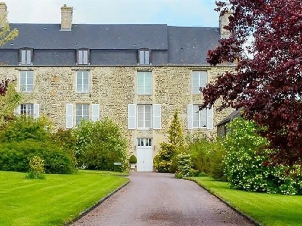 Le Jardin at Chateau la Cour - Photo 1