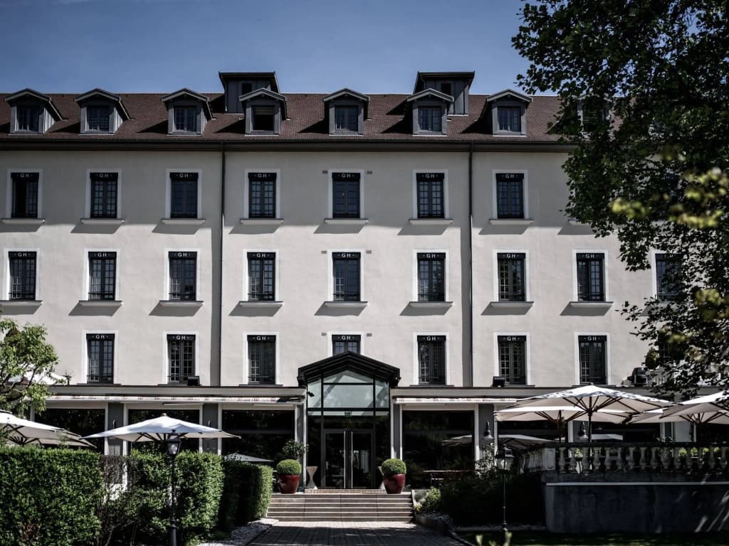 Grand Hotel & Spa Uriage - Photo 1
