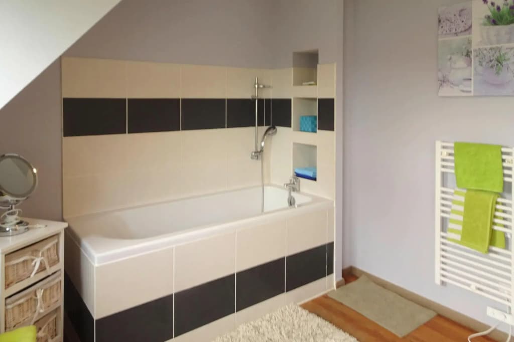 Holiday Home in St.martin-de-brehal - Miniature 8