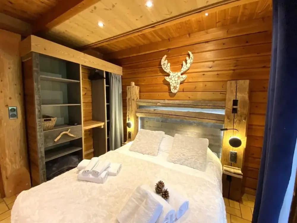 LE Renne Chalet en Bois au Calme Avec SPA Jacuzzi - Photo 5