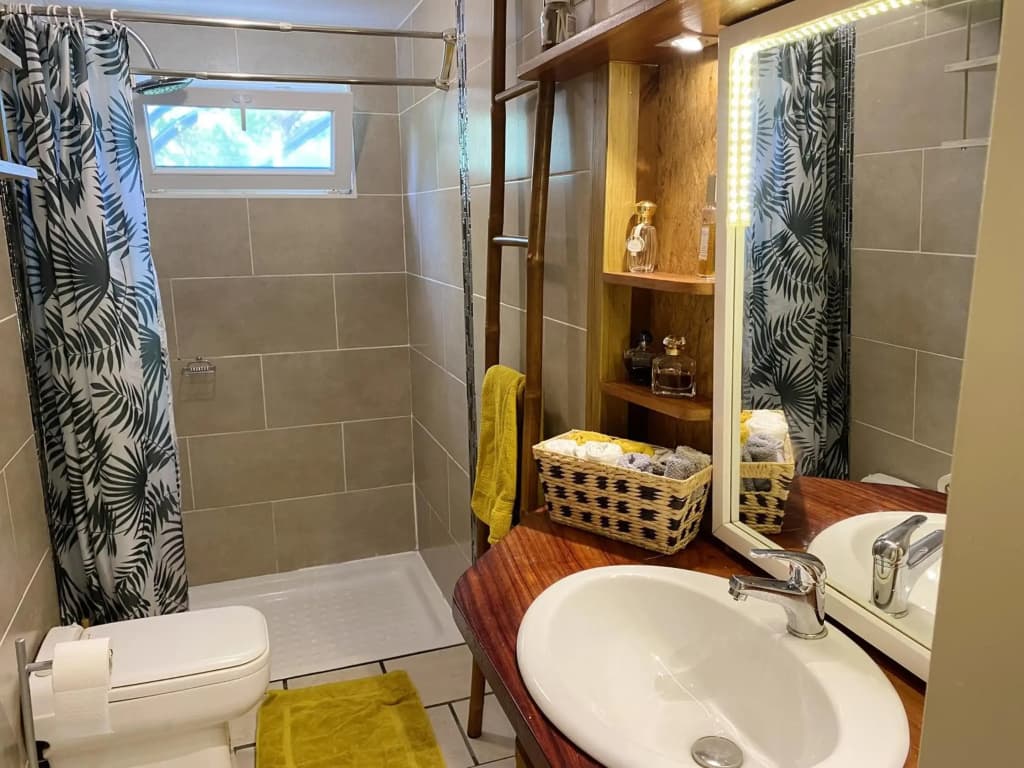 Chalet de 2 chambres avec jardin clos et wifi a Saint Joseph - Miniature 6