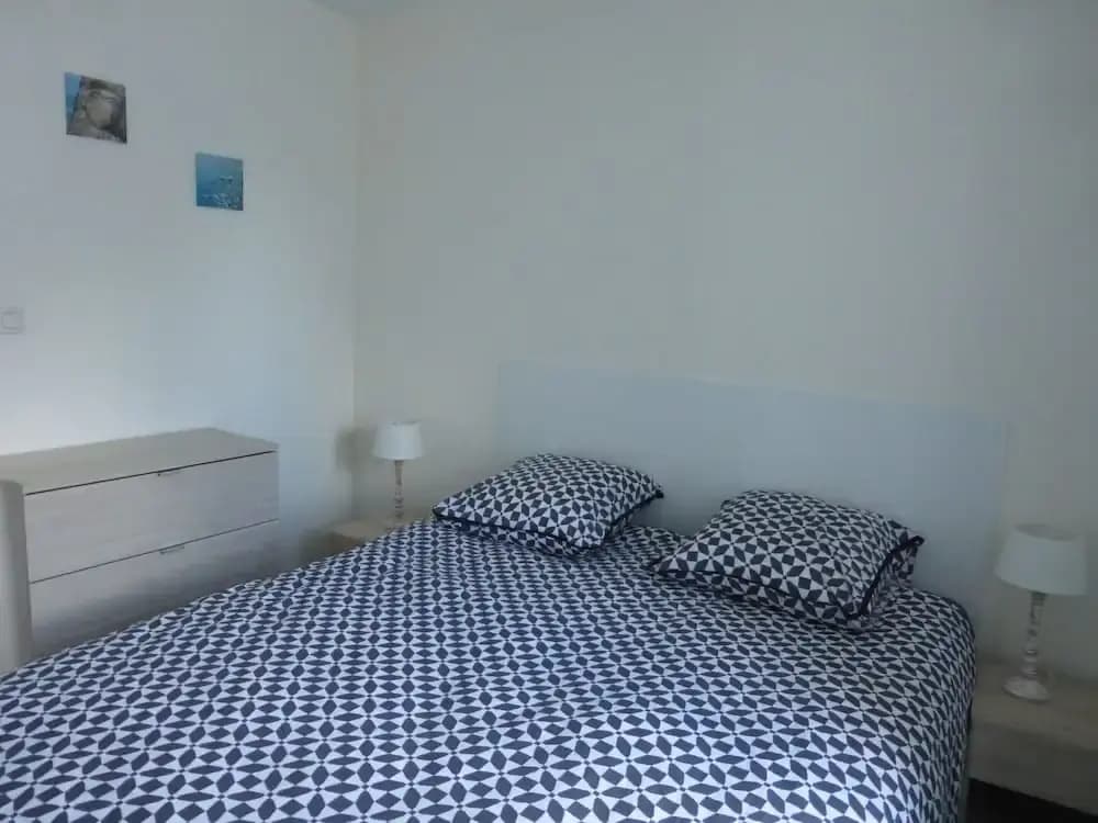 Apartment Near the Beach in Ploulec'h - Photo 2