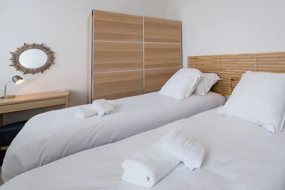 Beautiful Apartment With sea View - Photo 5