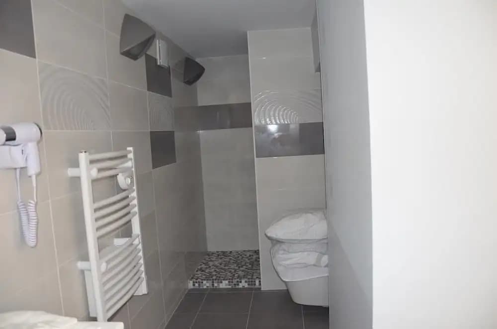 Chambres d'hôtes et Spa - Miniature 7