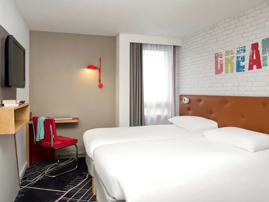 ibis Styles Chartres - Photo 4