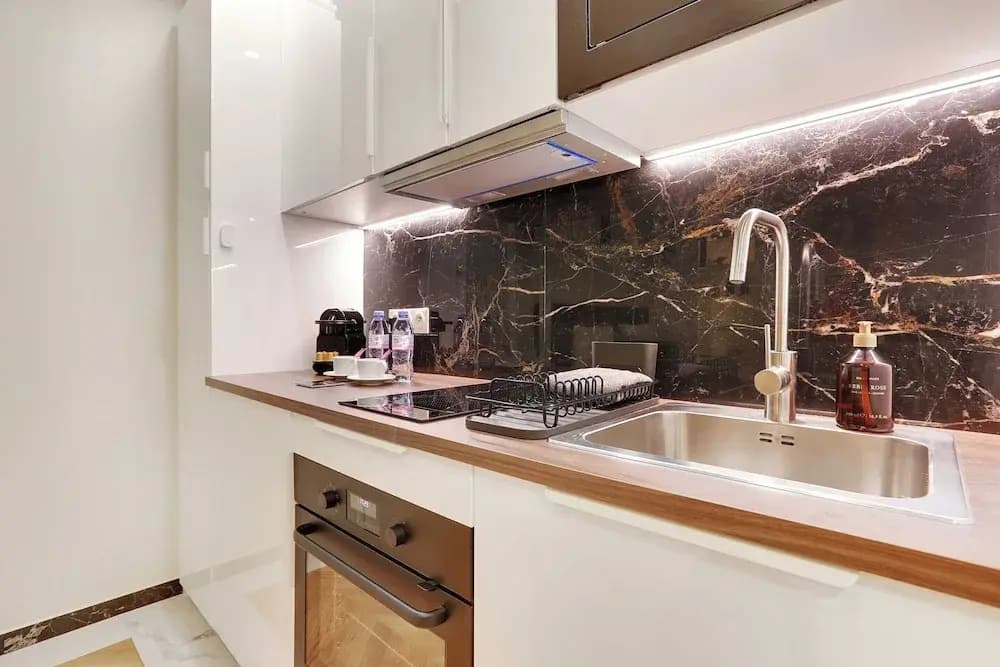 Elegant 4P Studio in the Heart of Montmartre - Paris - Miniature 6