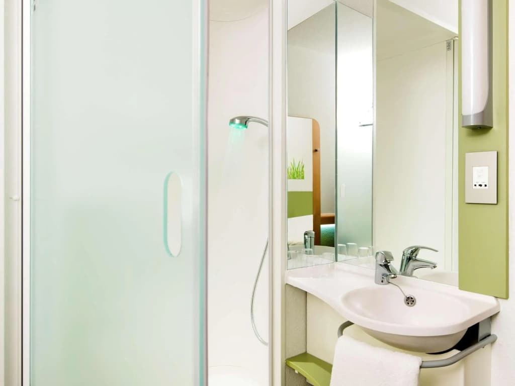 ibis budget Roanne - Miniature 7