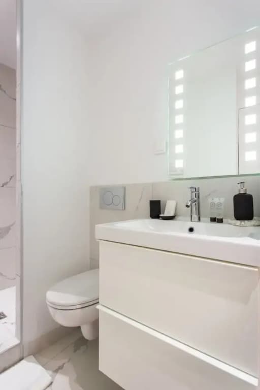 Love Room - 2P With Jacuzzi - Miniature 7