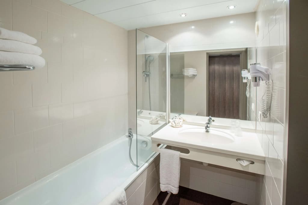Best Western Plus Hotel Admiral - Miniature 7