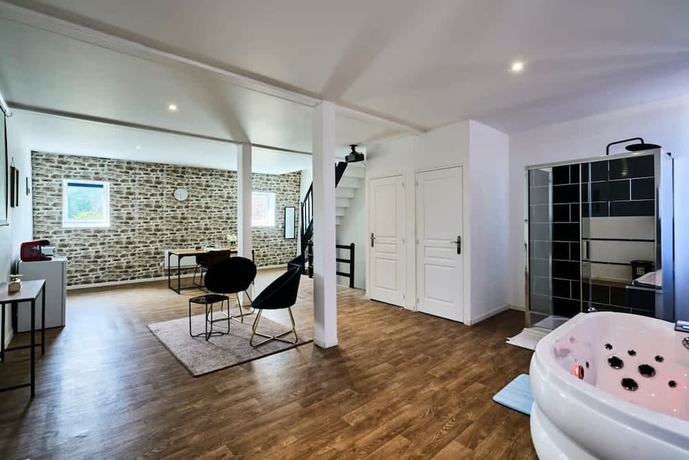 Le Grand Duplex Balneo 10 Minutes de la Gare - Photo 4