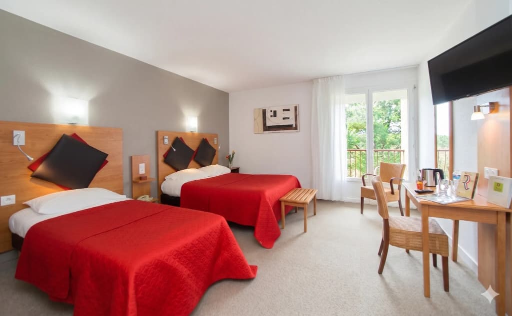 Logis Hotel Le Tropicana - Miniature 6