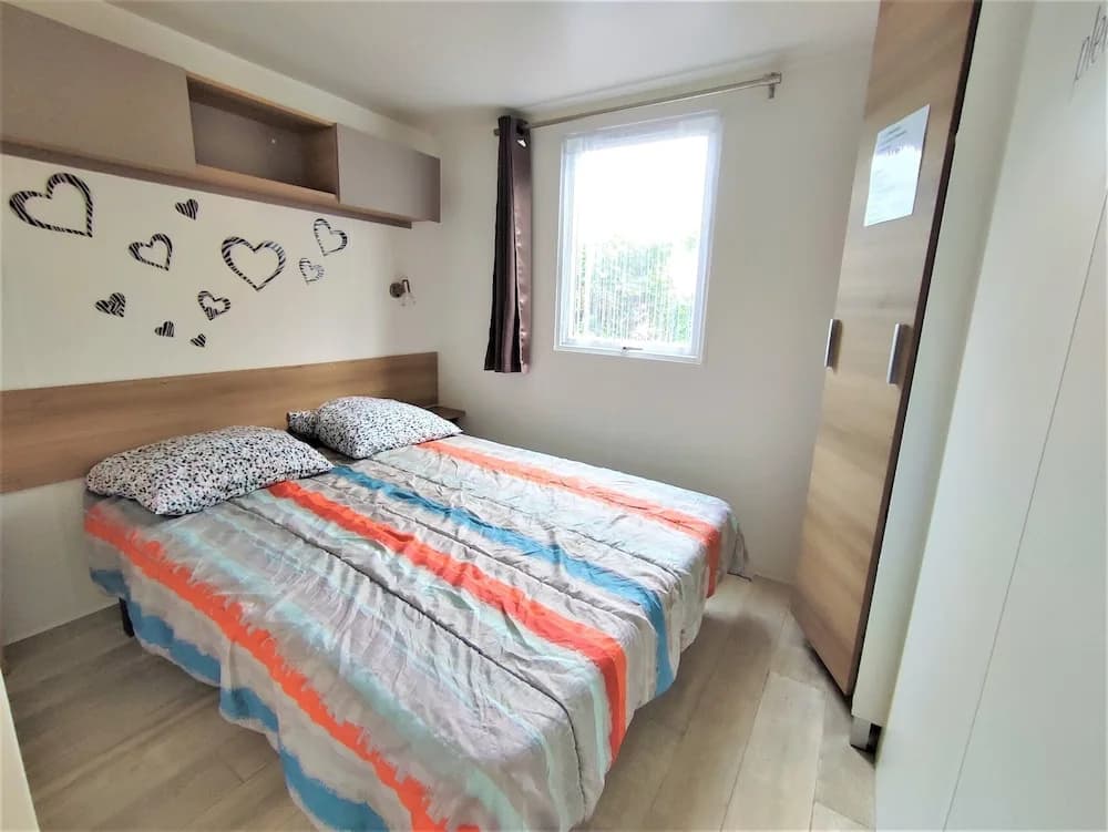 Mobil-Home Trois Chambres - Photo 3