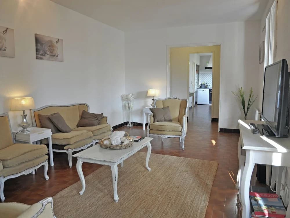 Villa in Frejus With Pool Near Beach - Photo 4