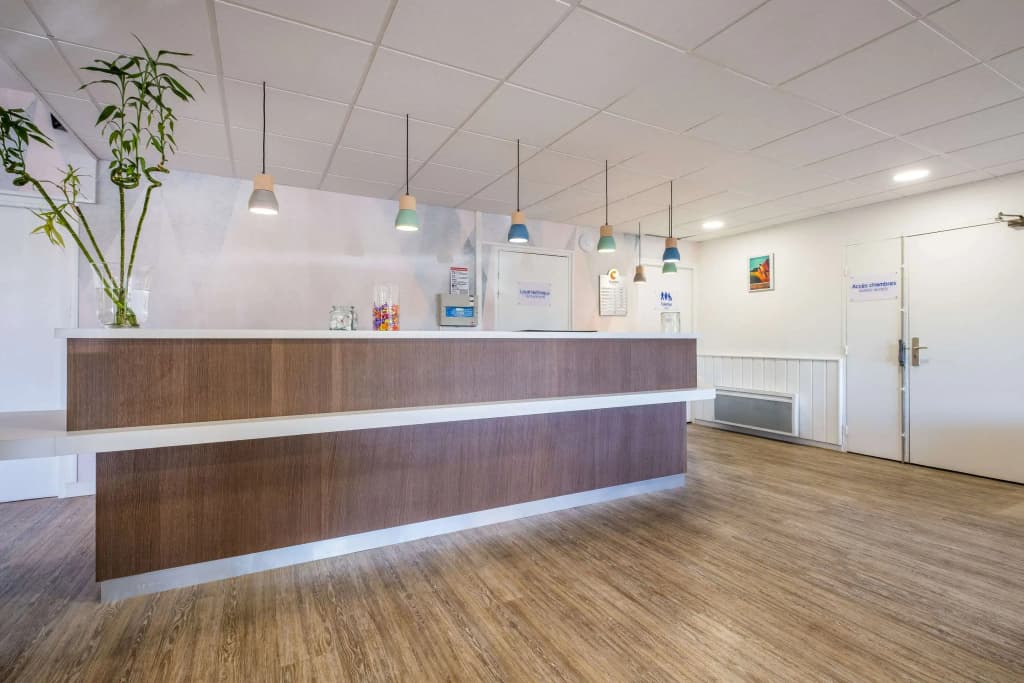 Comfort Hotel Linas - Montlhery - Photo 2