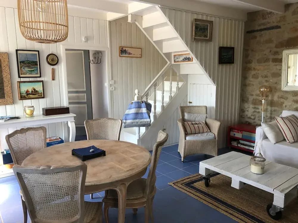 Charming Sea View Stay, 50m Close - Miniature 6