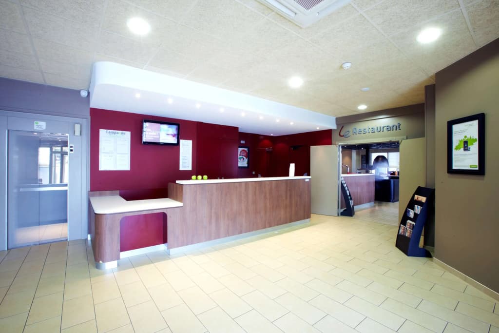 Hotel Campanile Paris Ouest - Chaville - Photo 2
