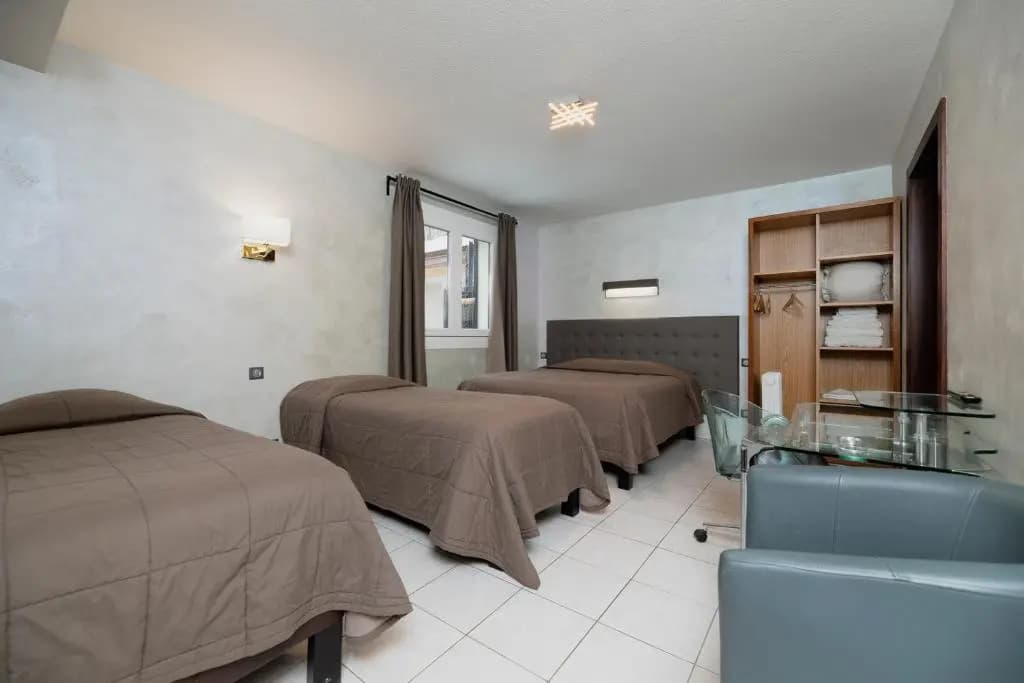 Hotel d'Ornex - Photo 5