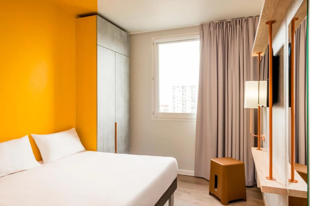 ibis budget Amiens Centre Gare - Photo 5