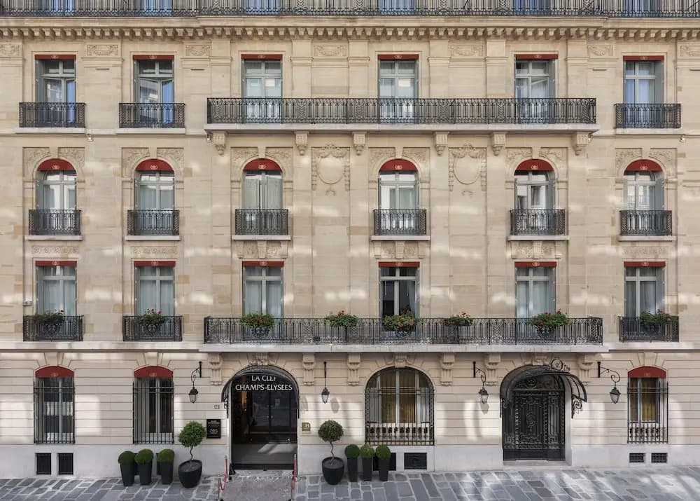 La Clef Champs-Élysées Paris by The Crest Collection - Photo 1