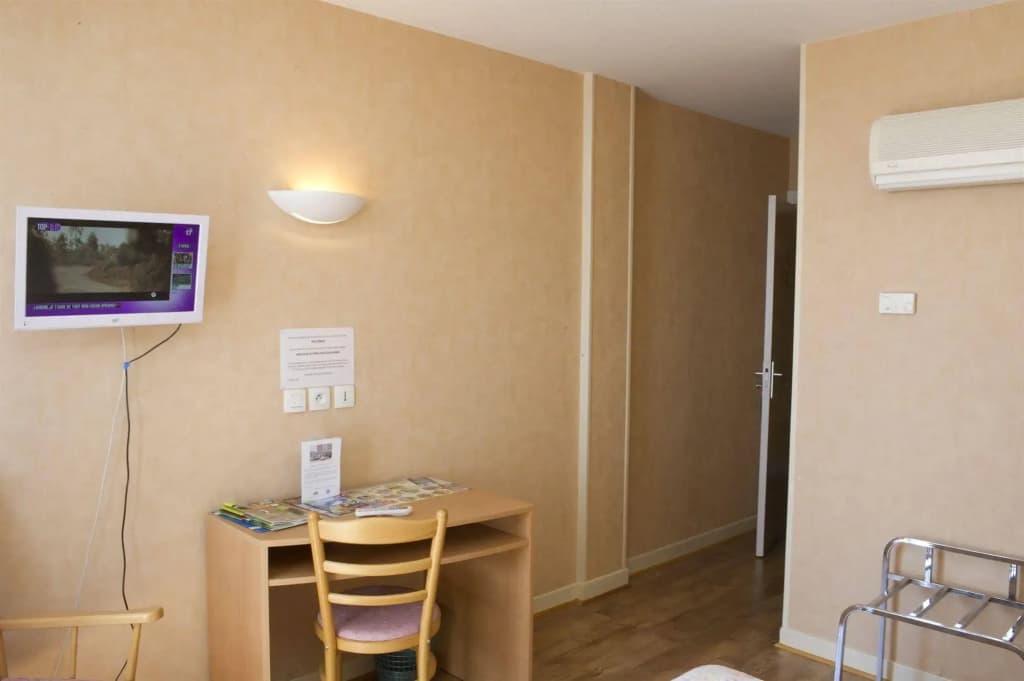 B&B Hotel Chaumont - Miniature 6