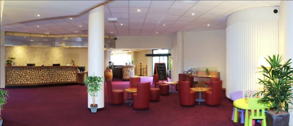 ibis Styles Strasbourg Nord Palais des Congrès - Photo 2