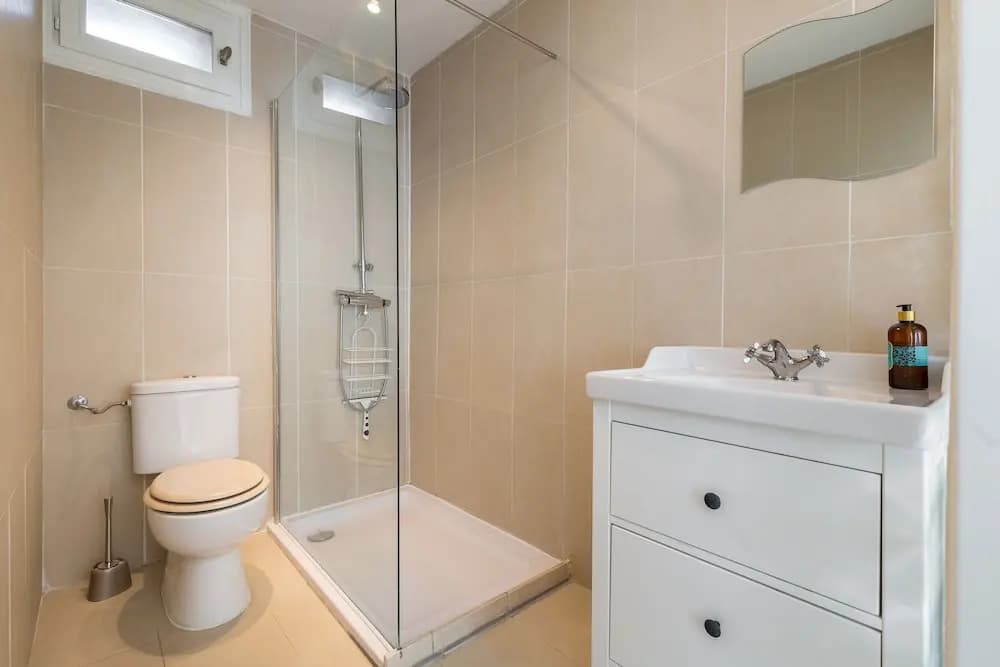 Forville Townhouse - Miniature 7