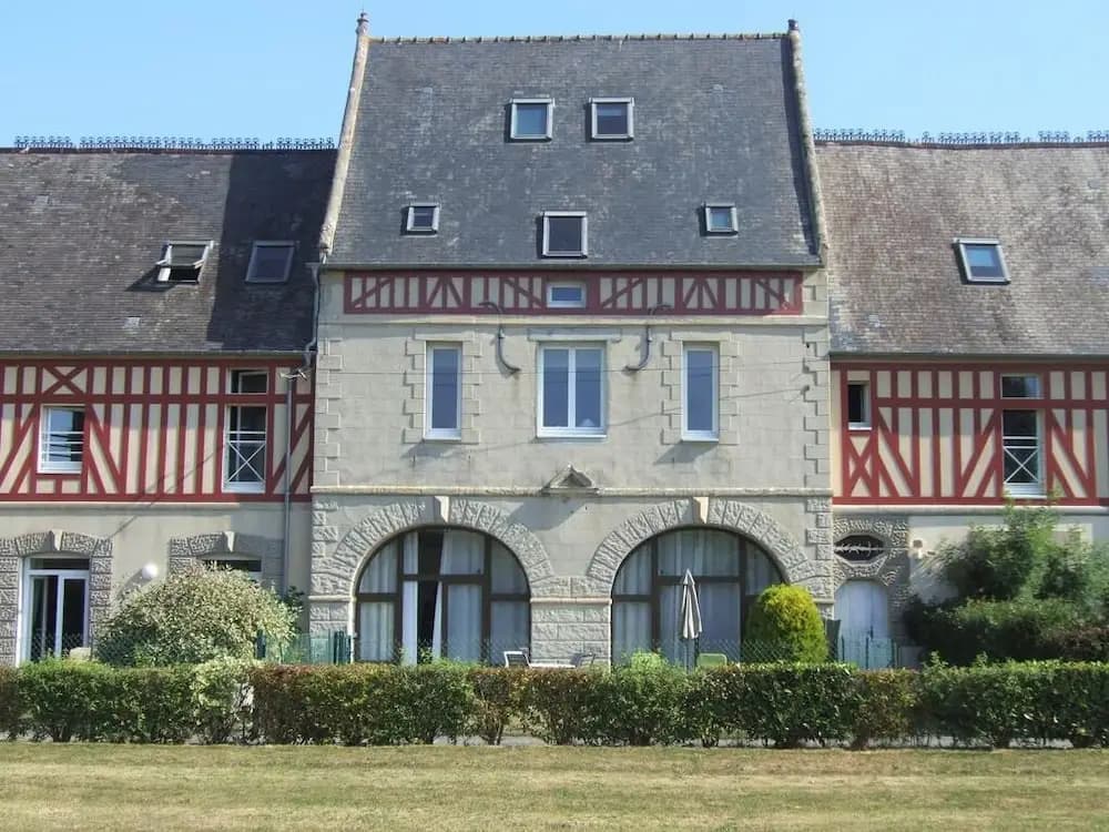 Appartement Lumineux avec Jardin Piscine - Photo 1
