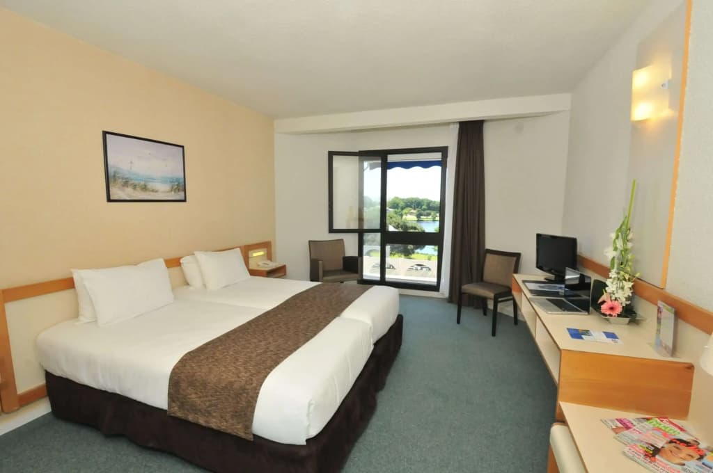 Brit Hotel du Lac - Photo 2