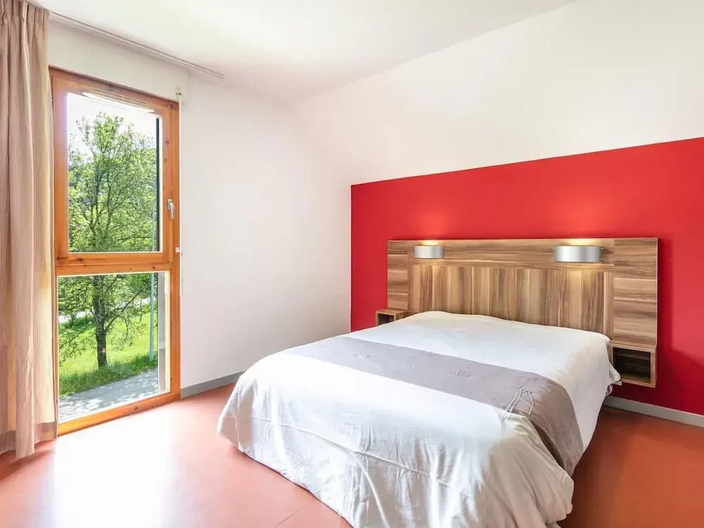 Chalet in Gresse-en-vercors Near Ski Slopes - Photo 2