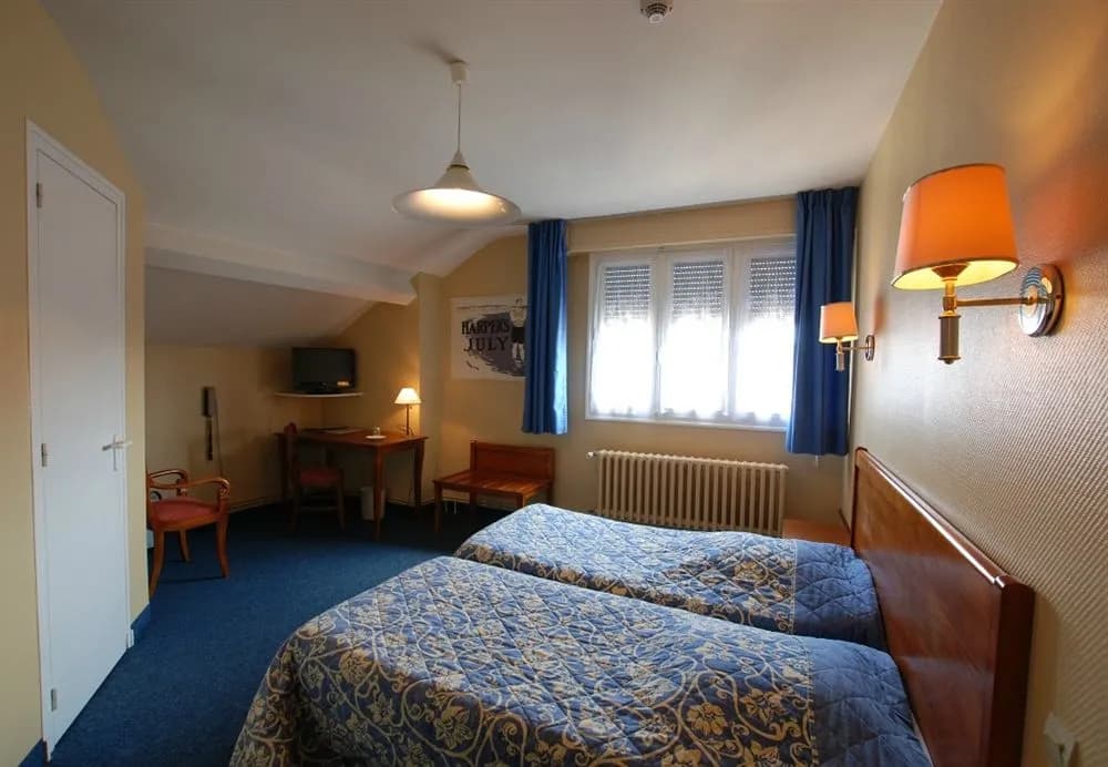 Hôtel Le Commerce - Photo 3