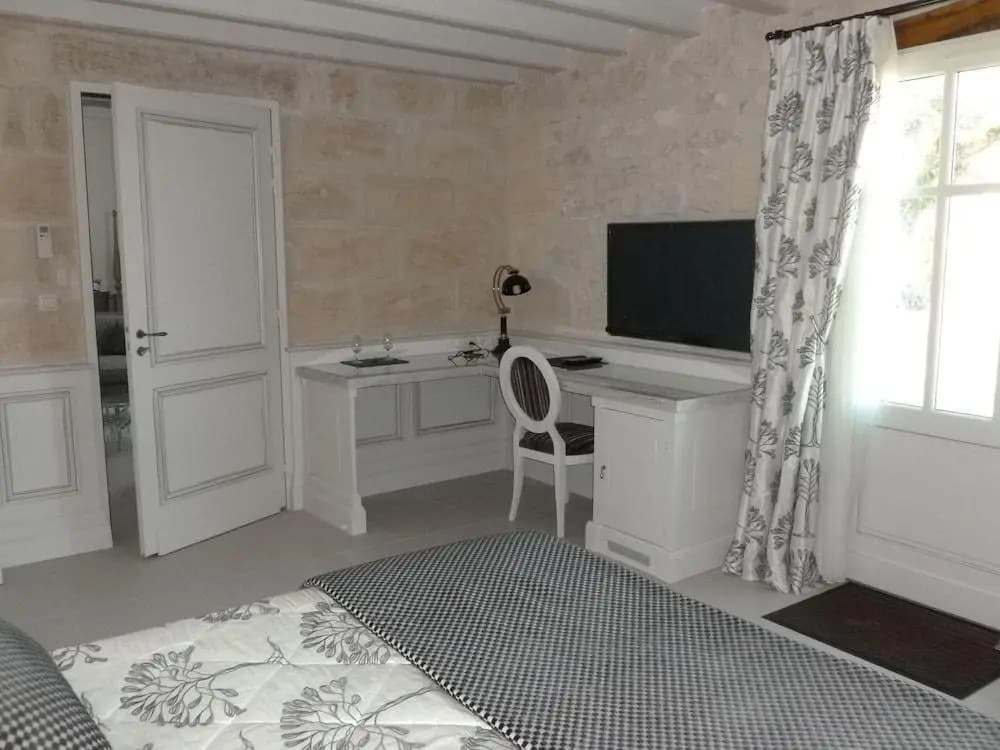 Chateau la Rose Perriere - Miniature 7