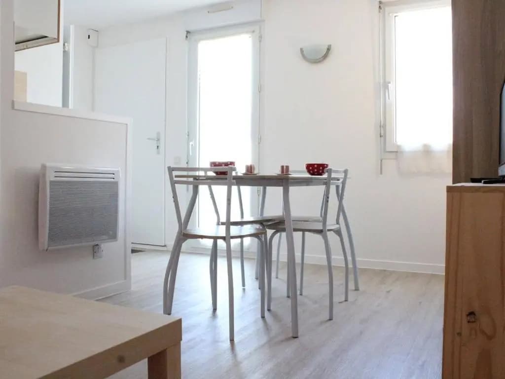 Appartement La Rochelle, 1 pièce, 2 personnes - FR-1-246-110 - Miniature 6