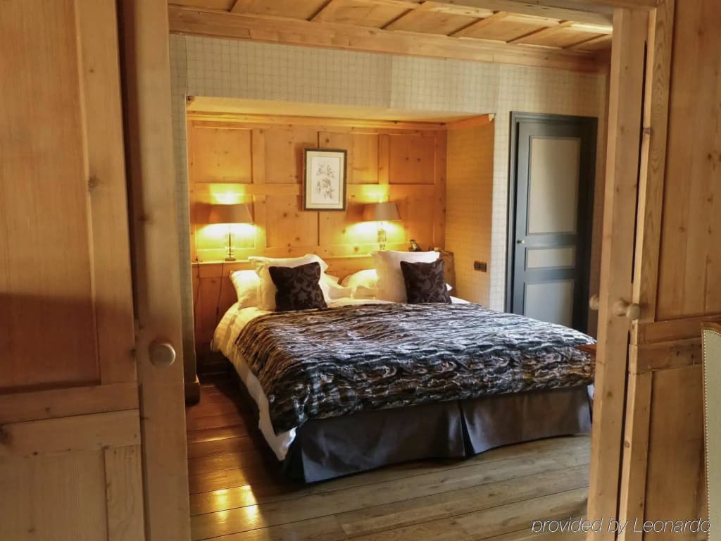Hotel Mont Blanc - Photo 3