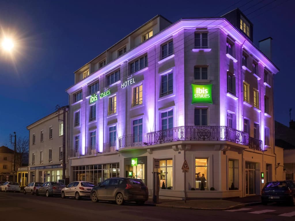 ibis Styles Saumur Gare Centre - Photo 1