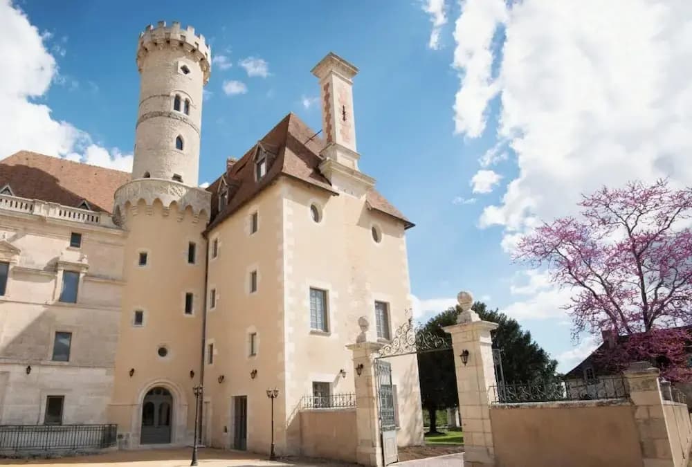 Le logis de l'abbaye de Saint Savin - Photo 1