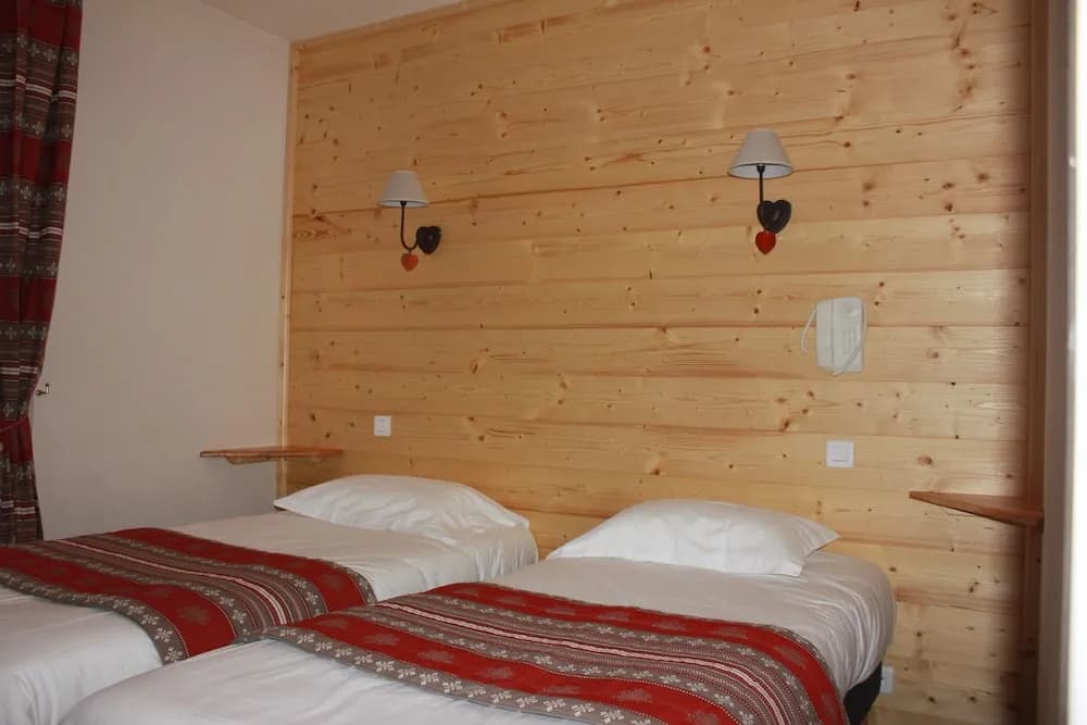 Hôtel les Charmilles - Photo 4