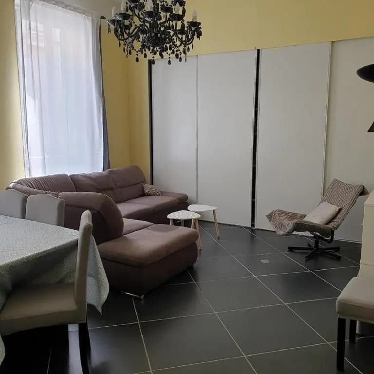 Appartement intra muros 8 personnes climatisé Wifi stationnement facile - Photo 5